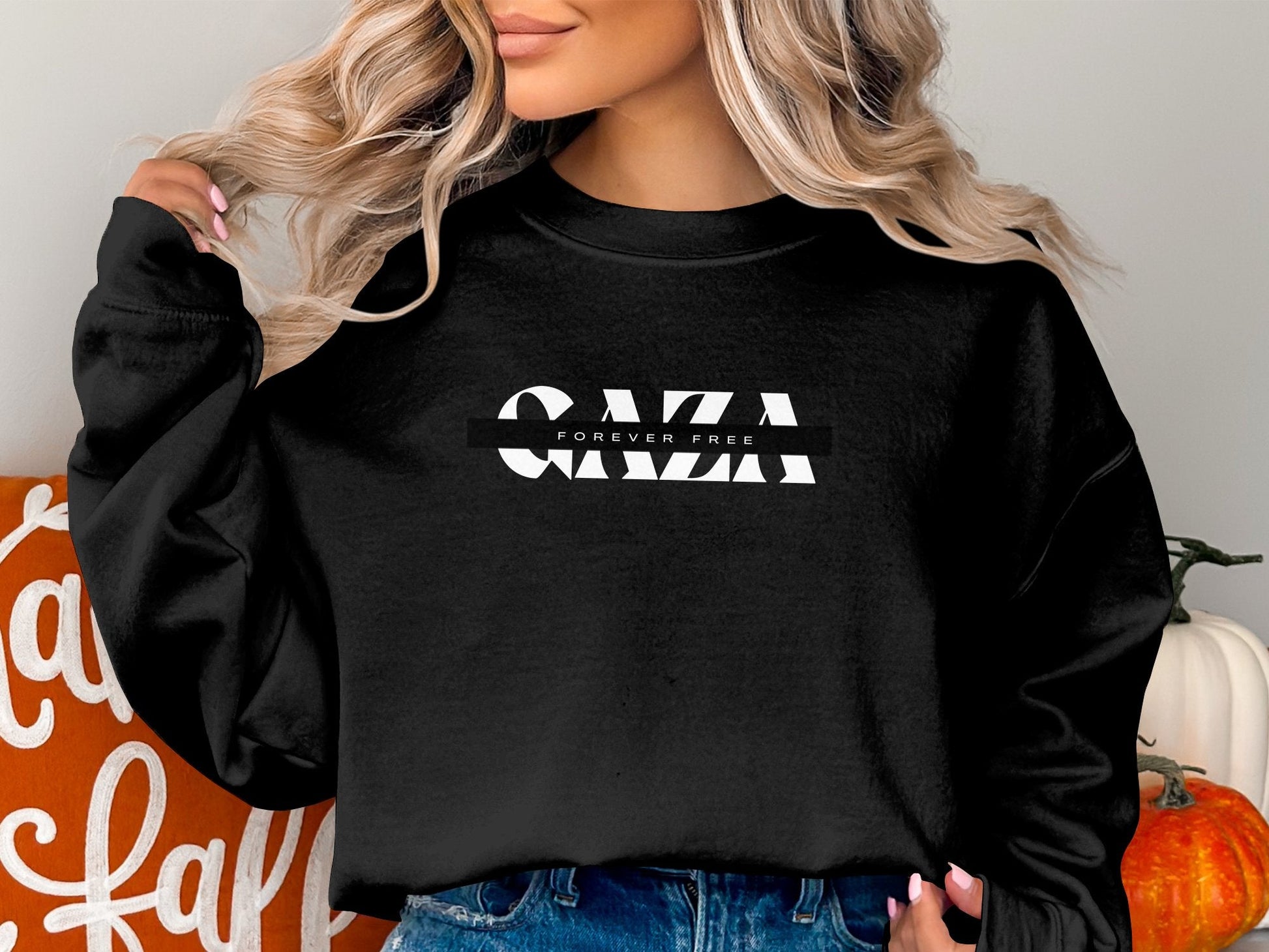 Free Gaza Crewneck Sweatshirt - Sweatshirt - Middle Shark