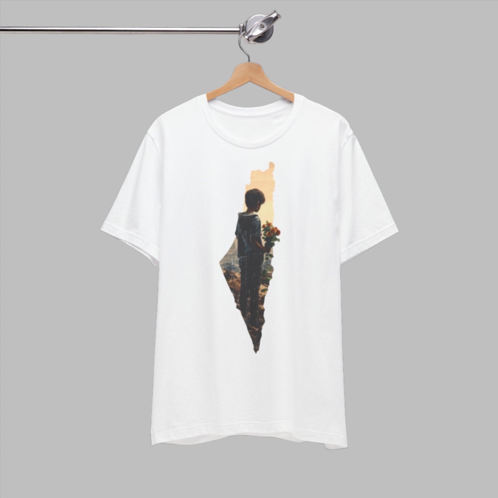 Plaestinian child holding flowers for peace T-shirt - T-Shirt - Middle Shark